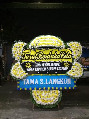 Papan Bunga Duka di Jrengik